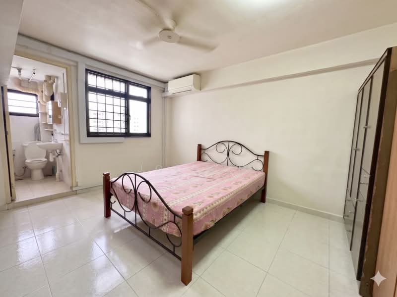 62 Circuit Road, 62 Circuit Road, 4 Bedrooms, 1,087 sqft, HDB Flat For Sale, by Joe Lim, 500182669 - Bedroom - AI decluttered - PropertyGuru.com.sg