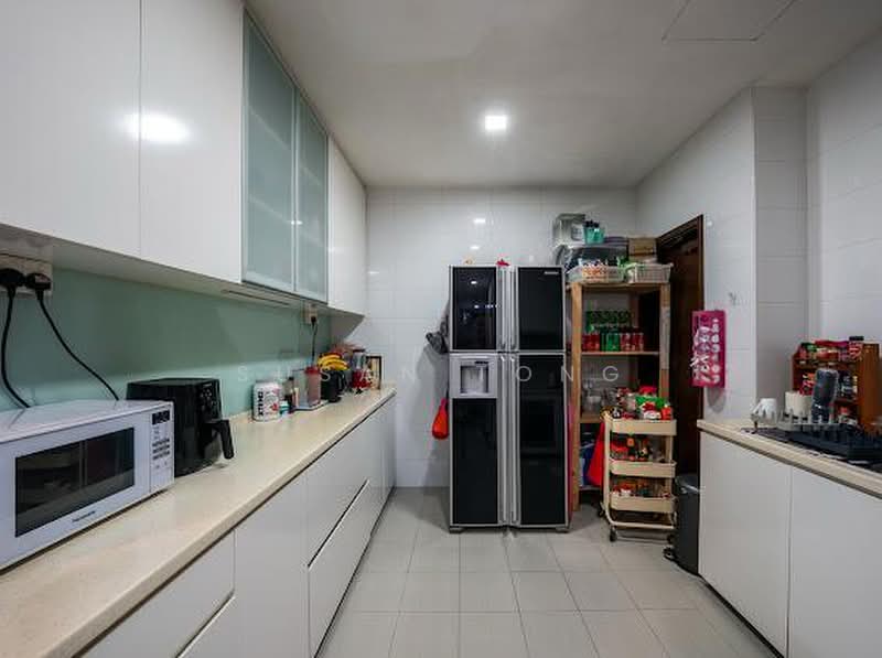 Maple Woods, 987 Bukit Timah Road, 3 Bedrooms, 1,464 sqft, Condominium For Rent, by Susan Tong, 500182671 - Kitchen - PropertyGuru.com.sg