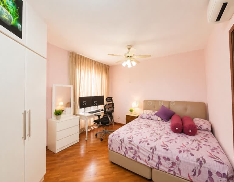 Rio Vista, 32 Upper Serangoon View, 3 Bedrooms, 1,249 sqft, Condominium For Sale, by Klyssa Chong, 500182673 - Bedroom - PropertyGuru.com.sg