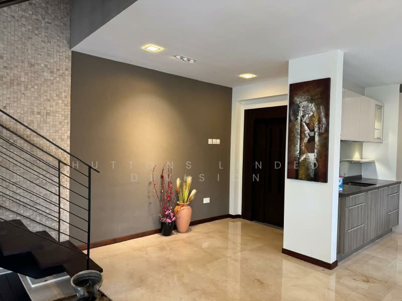 Sea Breeze, , 5 Bedrooms, 6,172 sqft, Semi-Detached House For Sale, by IRENE ZITA WONG, 500182675 - Lift - PropertyGuru.com.sg