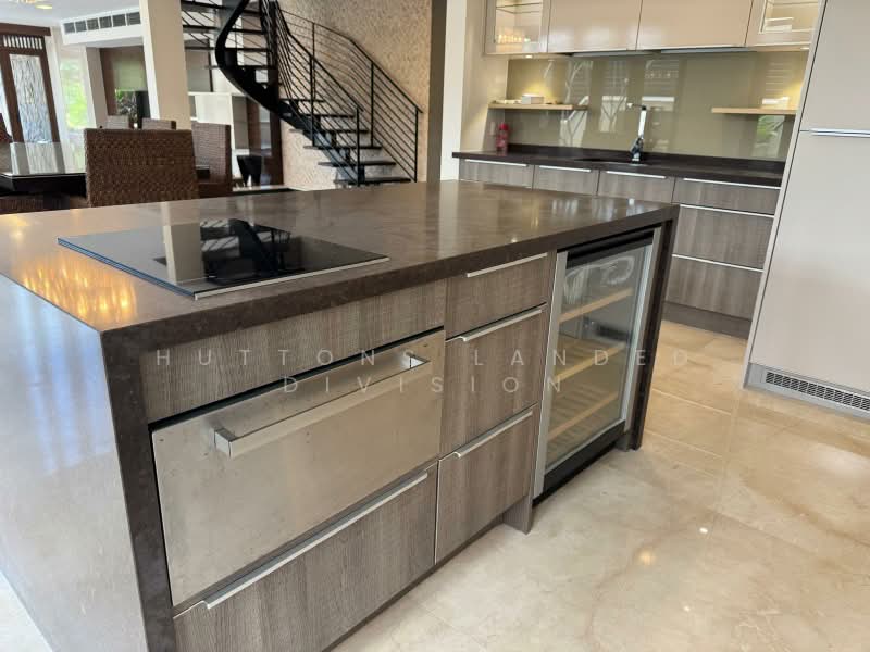 Sea Breeze, , 5 Bedrooms, 6,172 sqft, Semi-Detached House For Sale, by IRENE ZITA WONG, 500182675 - Dry Kitchen - PropertyGuru.com.sg