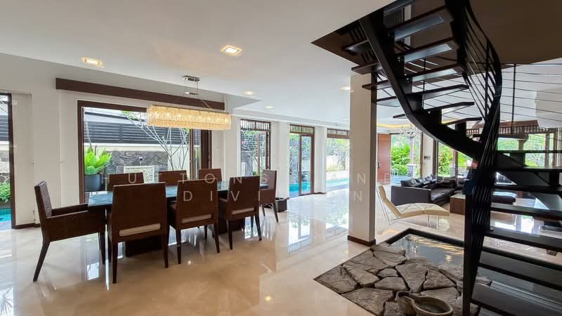 Sea Breeze Terrace, Sea Breeze Avenue, 5 Bedrooms, 6,172 sqft, Semi-Detached House For Sale, by IRENE ZITA WONG, 500182675 - Dining Room - PropertyGuru.com.sg