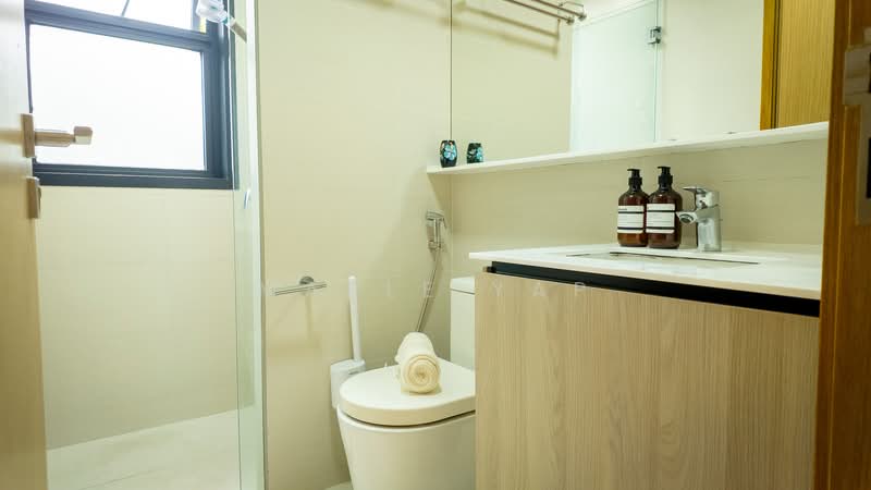 Westwood Residences EC, 188 Westwood Avenue, 4 Bedrooms, 1,238 sqft, Condominium For Sale, by Maple Yap, 500182687 - Bathroom - PropertyGuru.com.sg