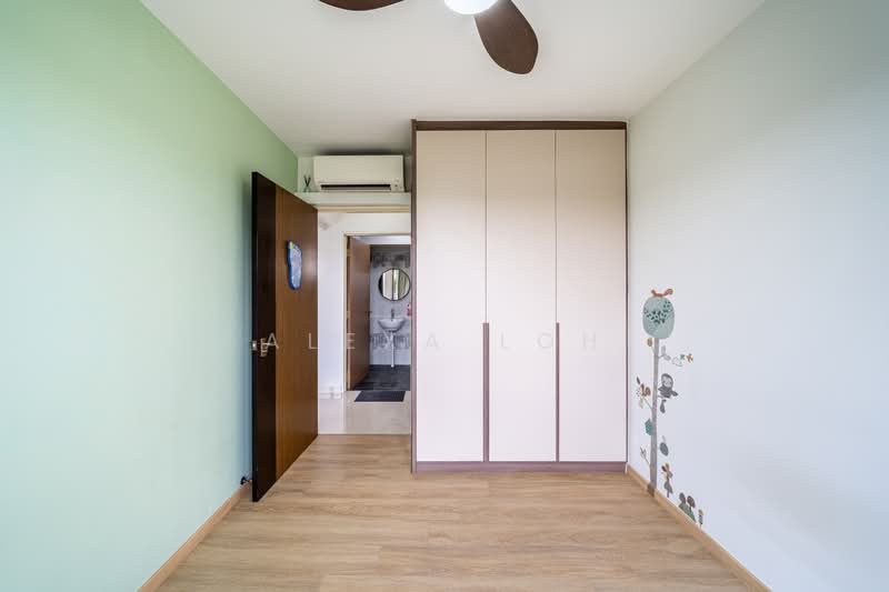 94 Dawson Road, 94 Dawson Road, 3 Bedrooms, 947 sqft, HDB Flat For Sale, by Alexa Loh, 500182698 - Common Bedroom - PropertyGuru.com.sg