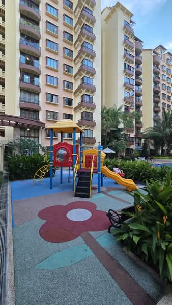 Tropical Spring, 25 Simei Street 4, 3 Bedrooms, 1,528 sqft, Condominium For Rent, by Francis Lee, 500182716 - Exterior - PropertyGuru.com.sg