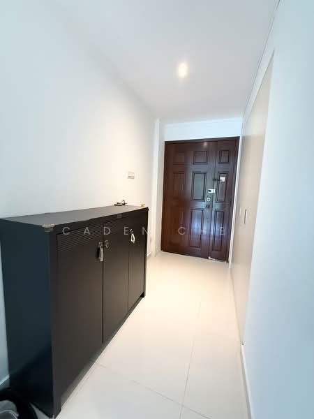 Hume Park II, 19 Hume Avenue, 2 Bedrooms, 1,001 sqft, Condominium For Sale, by Caden Chee, 500182720 - Entrance - PropertyGuru.com.sg