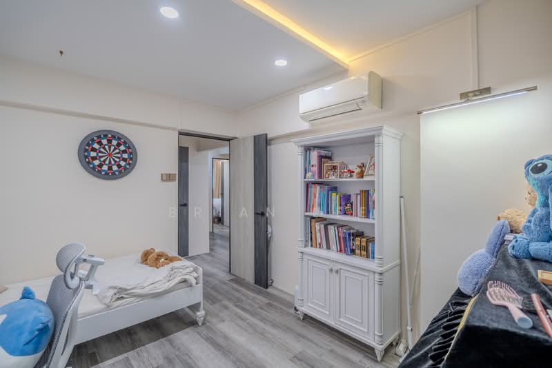 216 Jurong East Street 21, 216 Jurong East Street 21, 3 Bedrooms, 1,593 sqft, HDB Flat For Sale, by Brian Lee, 500182726 - Bedroom - PropertyGuru.com.sg