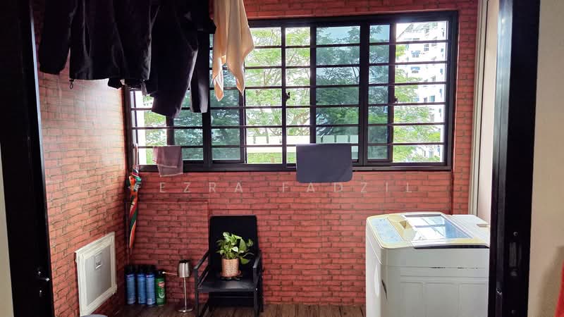 606 Bedok Reservoir Road, 606 Bedok Reservoir Road, 2 Bedrooms, 721 sqft, HDB Flat For Sale, by Fezra Fadzil, 500182732 - Service Balcony - PropertyGuru.com.sg