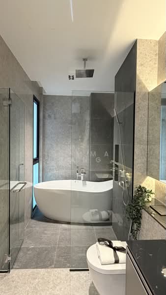 Jalan sankam, 27 Jalan Sankam, Sembawang / Yishun, 5 Bedrooms, 4,834 sqft, Terraced House For Sale, by Gemma Tang, 500182733 - Bathroom - PropertyGuru.com.sg