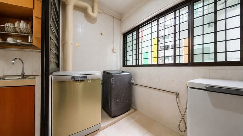 128 Rivervale Street, 128 Rivervale Street, 3 Bedrooms, 1,076 sqft, HDB Flat For Sale, by Jade Ang, 500182751 - Kitchen - PropertyGuru.com.sg