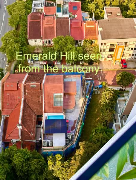 Cairnhill Crest, 8 Cairnhill Circle, 2 Bedrooms, 1,206 sqft, Condominium For Sale, by Cherine Cheong, 500182752 - Exterior - PropertyGuru.com.sg