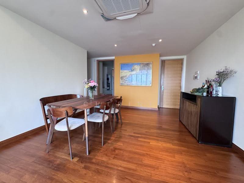 Cairnhill Crest, 8 Cairnhill Circle, Orchard / River Valley, 2 Bedrooms, 1,206 sqft, Condominium For Sale, by Cherine Cheong, 500182752 - Dining Room - PropertyGuru.com.sg
