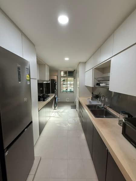Maple Woods, 985 Bukit Timah Road, Room Rental, 200 sqft, Condominium For Rent, by Rebecca Lee, 500182759 - Kitchen - PropertyGuru.com.sg