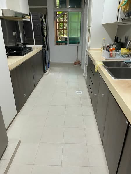 Maple Woods, 985 Bukit Timah Road, Room Rental, 200 sqft, Condominium For Rent, by Rebecca Lee, 500182759 - Kitchen - PropertyGuru.com.sg