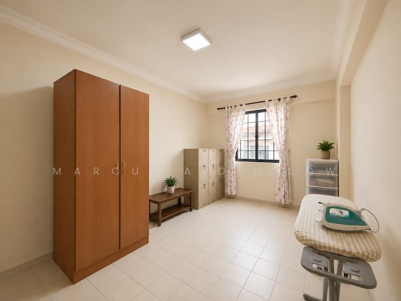 244 Jurong East Street 24, 244 Jurong East Street 24, 2 Bedrooms, 721 sqft, HDB Flat For Sale, by Marcus Aiden Low, 500182771 - Interior - PropertyGuru.com.sg