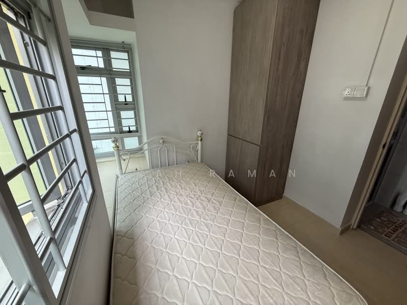 649 Ang Mo Kio Avenue 5, 649 Ang Mo Kio Avenue 5, Room Rental, 60 sqft, HDB Flat For Rent, by Sarah Raman, 500182775 - Bedroom - PropertyGuru.com.sg