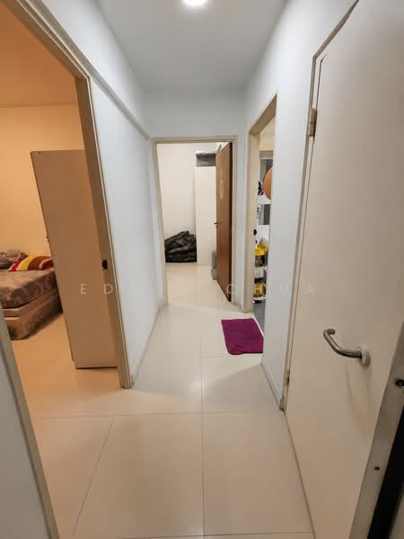 467B Fernvale Link, 467B Fernvale Link, 2 Bedrooms, 732 sqft, HDB Flat For Sale, by Edwin Chua W Y, 500182782 - Corridor - PropertyGuru.com.sg