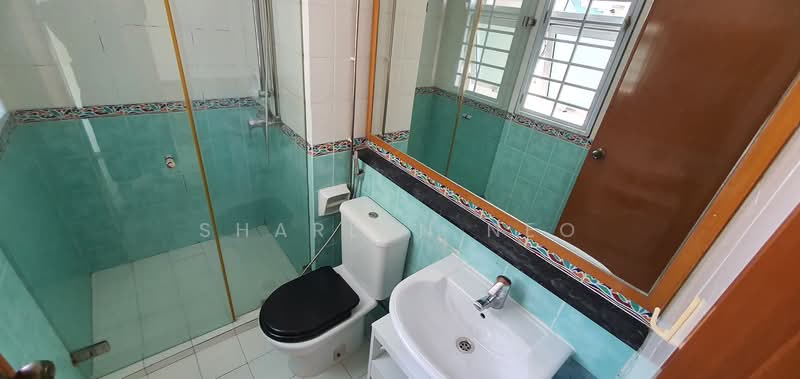 The Floravale, 246 Westwood Avenue, 3 Bedrooms, 1,238 sqft, Executive Condominium For Sale, by Sharlyn Neo, 500182784 - Bathroom - PropertyGuru.com.sg