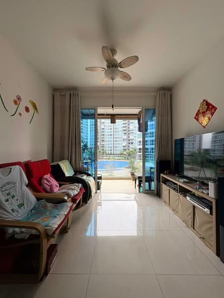 Waterview, 75 Tampines Avenue 1, 2 Bedrooms, 786 sqft, Condominium For Sale, by Han Z, 500182787 - Living Room - PropertyGuru.com.sg