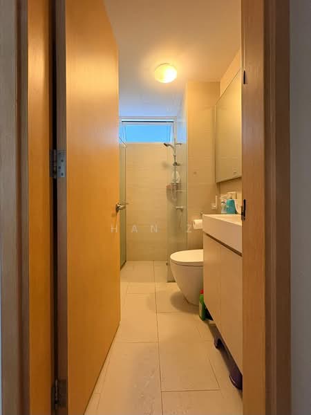 Waterview, 75 Tampines Avenue 1, 2 Bedrooms, 786 sqft, Condominium For Sale, by Han Z, 500182787 - Bathroom - PropertyGuru.com.sg
