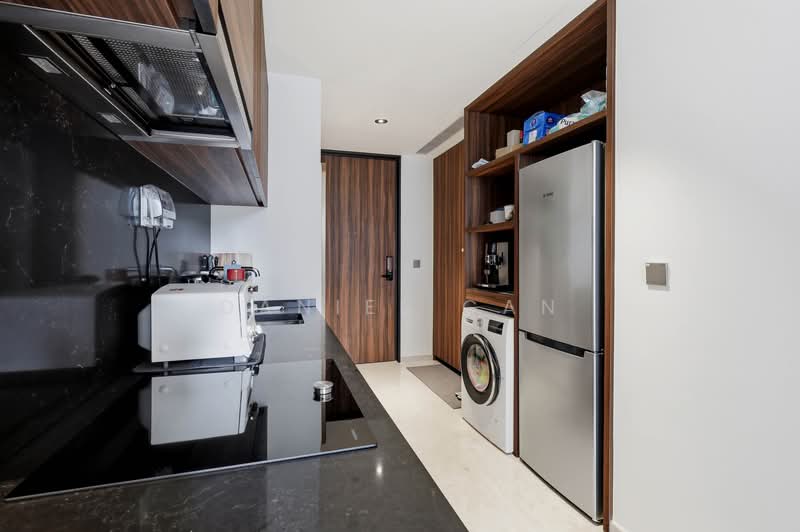 Pullman Residences, 18 Dunearn Road, 2 Bedrooms, 667 sqft, Condominium For Sale, by Daniel Gan, 500182801 - Kitchen - PropertyGuru.com.sg