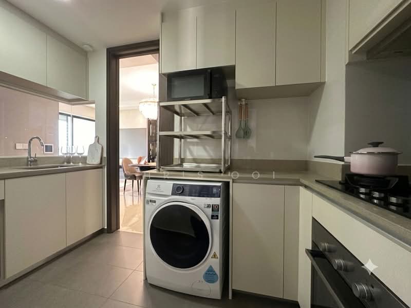 The Gazania, 7 How Sun Drive, 3 Bedrooms, 958 sqft, Condominium For Sale, by Chris Ooi, 500182802 - Kitchen - PropertyGuru.com.sg