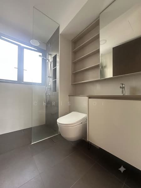 The Gazania, 7 How Sun Drive, 3 Bedrooms, 958 sqft, Condominium For Sale, by Chris Ooi, 500182802 - Bathroom - PropertyGuru.com.sg