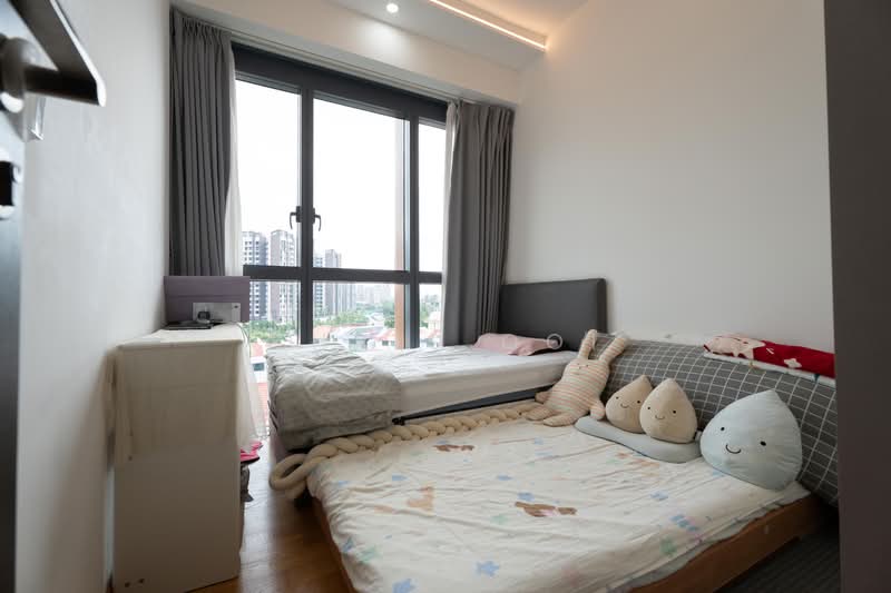 The Gazania, 7 How Sun Drive, 3 Bedrooms, 958 sqft, Condominium For Sale, by Chris Ooi, 500182802 - Bedroom - PropertyGuru.com.sg