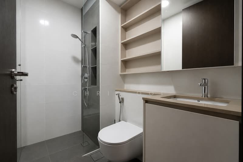 The Gazania, 7 How Sun Drive, 3 Bedrooms, 958 sqft, Condominium For Sale, by Chris Ooi, 500182802 - Bathroom - PropertyGuru.com.sg