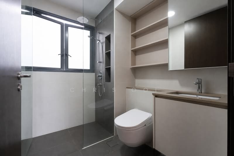 The Gazania, 7 How Sun Drive, 3 Bedrooms, 958 sqft, Condominium For Sale, by Chris Ooi, 500182802 - Bathroom - PropertyGuru.com.sg