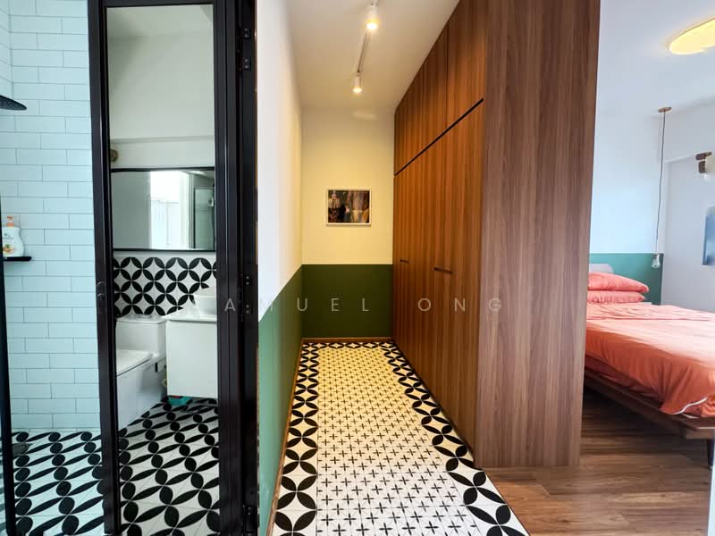 620A Tampines Street 61, 620A Tampines Street 61, 3 Bedrooms, 1,001 sqft, HDB Flat For Sale, by Samuel Ong, 500182806 - Bathroom/Master Bedroom - PropertyGuru.com.sg