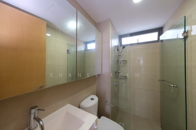 A Treasure Trove, 70 Punggol Walk, 3 Bedrooms, 1,044 sqft, Condominium For Sale, by Shanel Liew, 500182813 - Bathroom - PropertyGuru.com.sg