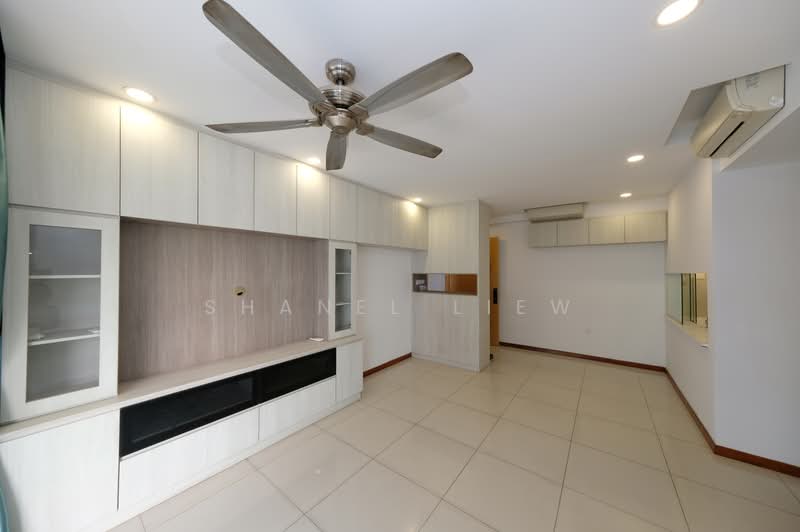 A Treasure Trove, 70 Punggol Walk, 3 Bedrooms, 1,044 sqft, Condominium For Sale, by Shanel Liew, 500182813 - Living Room - PropertyGuru.com.sg