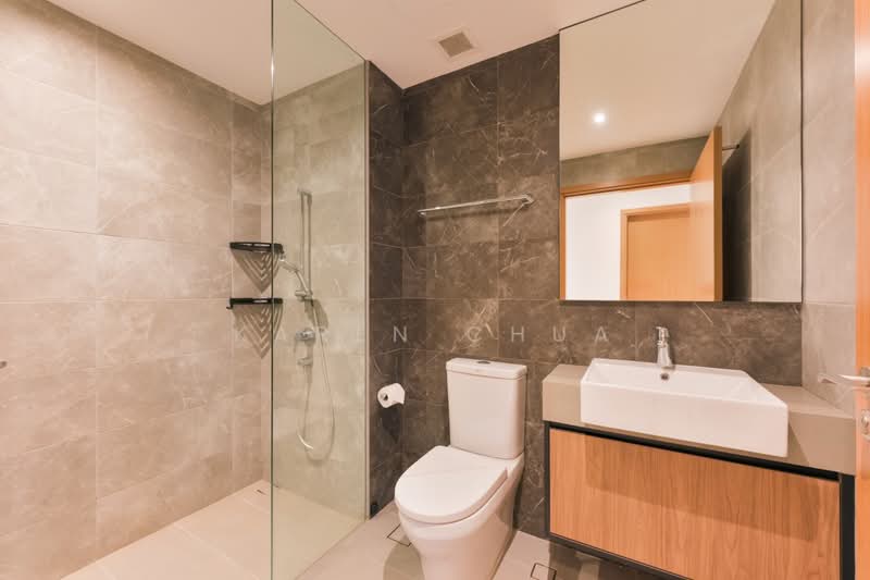Sea Pavilion Residences, 494 Upper East Coast Road, 3 Bedrooms, 872 sqft, Condominium For Rent, by Karen Chua, 500182818 - Bathroom - PropertyGuru.com.sg