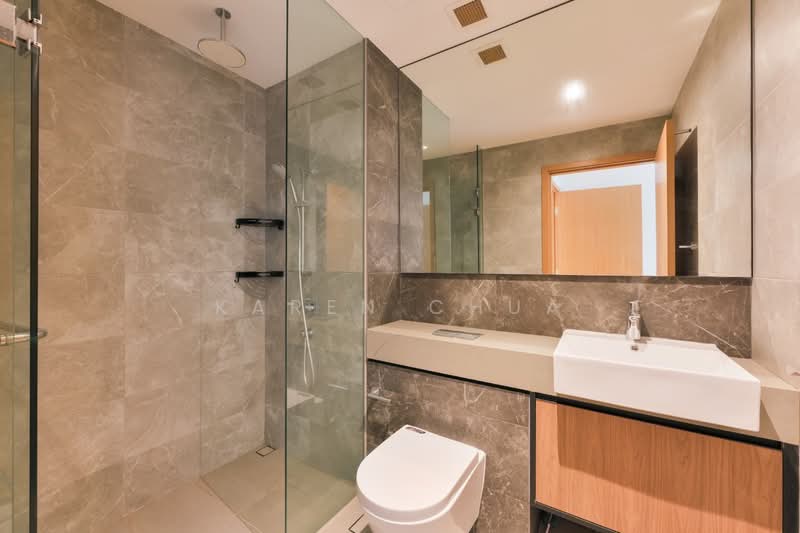 Sea Pavilion Residences, 494 Upper East Coast Road, 3 Bedrooms, 872 sqft, Condominium For Rent, by Karen Chua, 500182818 - Bathroom - PropertyGuru.com.sg