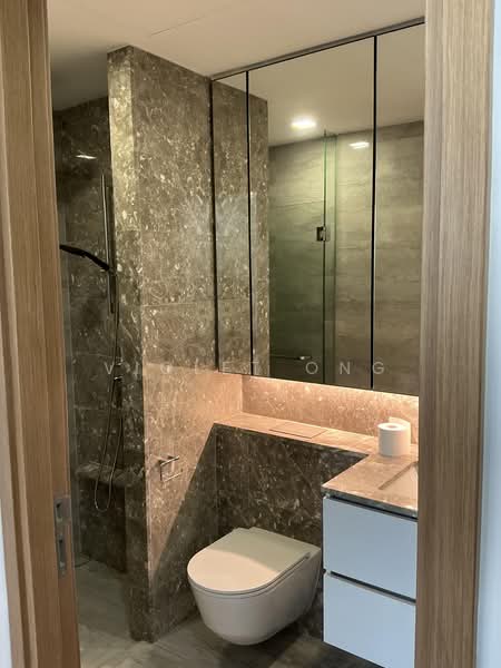 Fourth Avenue Residences, 10 Fourth Avenue, 2 Bedrooms, 689 sqft, Condominium For Rent, by Violet Ong, 500182819 - Bathroom - PropertyGuru.com.sg