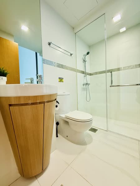 One-North Residences, 7 One-North Gateway, Room Rental, 200 sqft, Apartment For Rent, by Steve Voon, 500182823 - Bathroom - PropertyGuru.com.sg