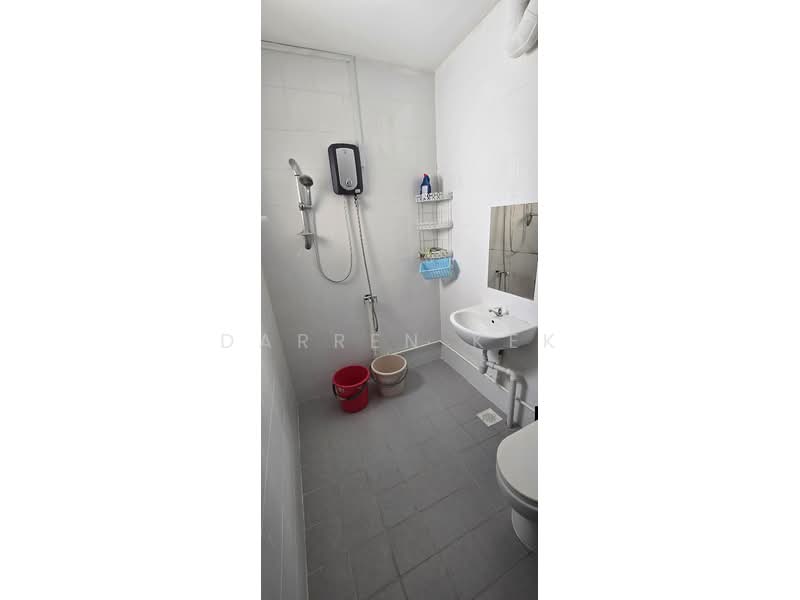 524 Hougang Avenue 6, 524 Hougang Avenue 6, Room Rental, 150 sqft, HDB Flat For Rent, by Darren Kek, 500182836 - Bathroom - PropertyGuru.com.sg