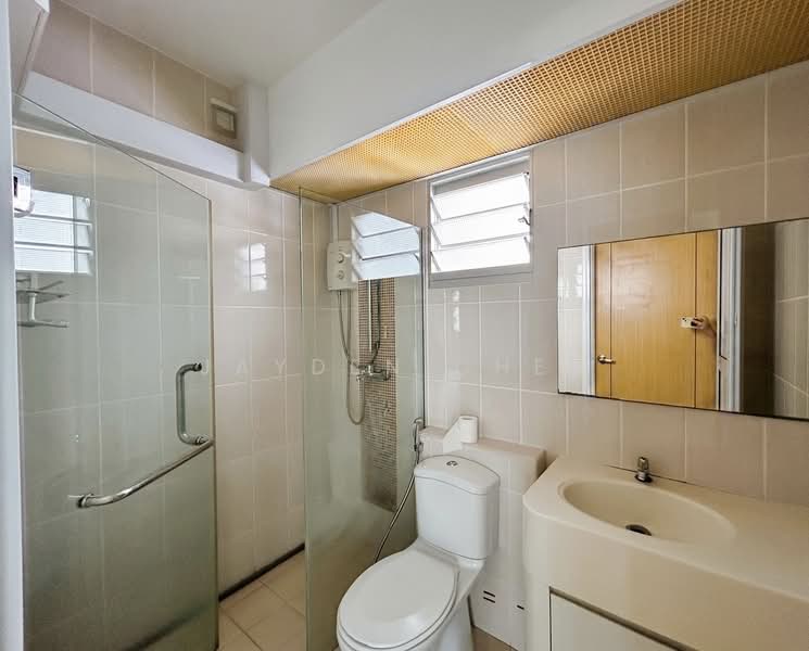 782B Woodlands Crescent, 782B Woodlands Crescent, 3 Bedrooms, 1,206 sqft, HDB Flat For Rent, by Jayden Chen, 500182844 - Bathroom - PropertyGuru.com.sg