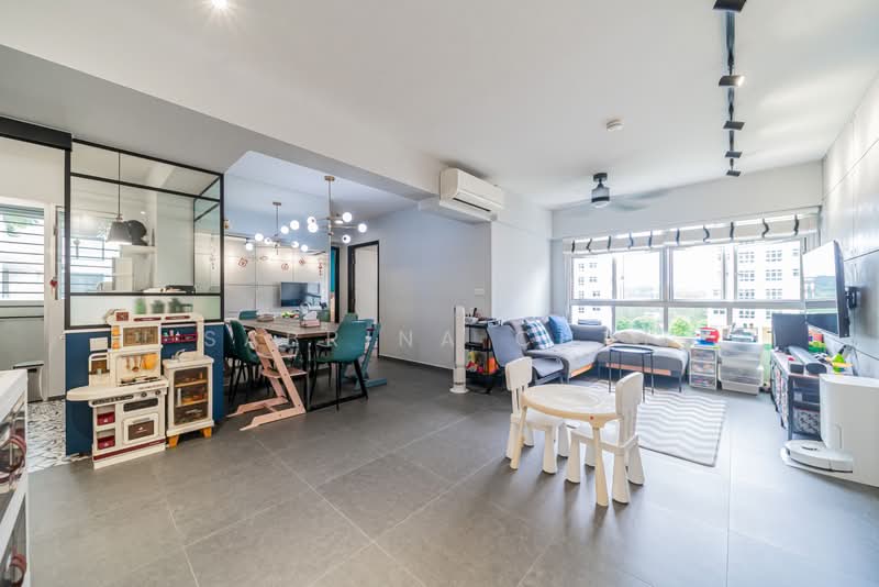 406B Northshore Drive, 406B Northshore Drive, 3 Bedrooms, 1,011 sqft, HDB Flat For Sale, by Sabrina Chai, 500182868 - Living Room - PropertyGuru.com.sg