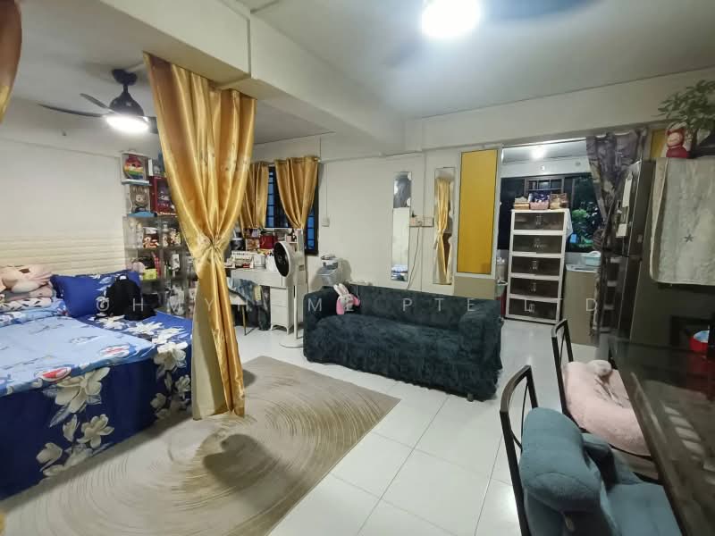 7 Telok Blangah Crescent, 7 Telok Blangah Crescent, 1 Bedroom, 333 sqft, HDB Flat For Sale, by EVON NG, 500182892 - Living Room - PropertyGuru.com.sg