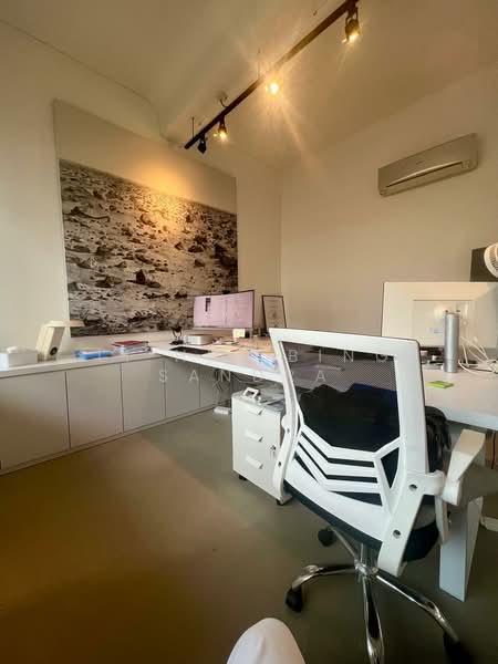 Pearl's Hill Terrace, 18 Pearl's Hill Terrace, 319 sqft, Office For Rent, by Li Hui Bing Sandra, 500182893 - Study - CommercialGuru.com.sg
