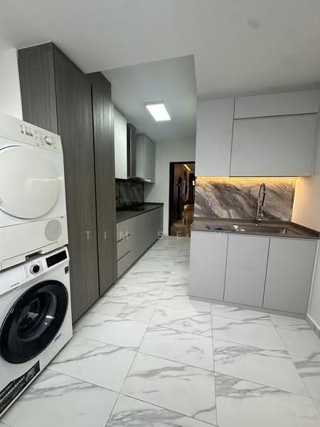 New renovated terrace, Ernani street, East Coast / Marine Parade, 5 Bedrooms, 3,500 sqft, Terraced House For Rent, by Tim Seow, 500182897 - Kitchen - PropertyGuru.com.sg