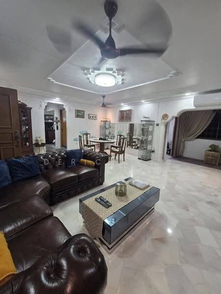 366 Tampines Street 34, 366 Tampines Street 34, 3 Bedrooms, 1,238 sqft, HDB Flat For Sale, by Derick Woo, 500182909 - Living Room - PropertyGuru.com.sg