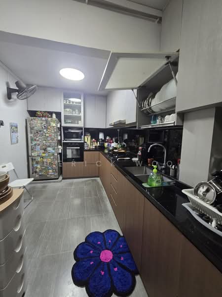 366 Tampines Street 34, 366 Tampines Street 34, 3 Bedrooms, 1,238 sqft, HDB Flat For Sale, by Derick Woo, 500182909 - Kitchen - PropertyGuru.com.sg