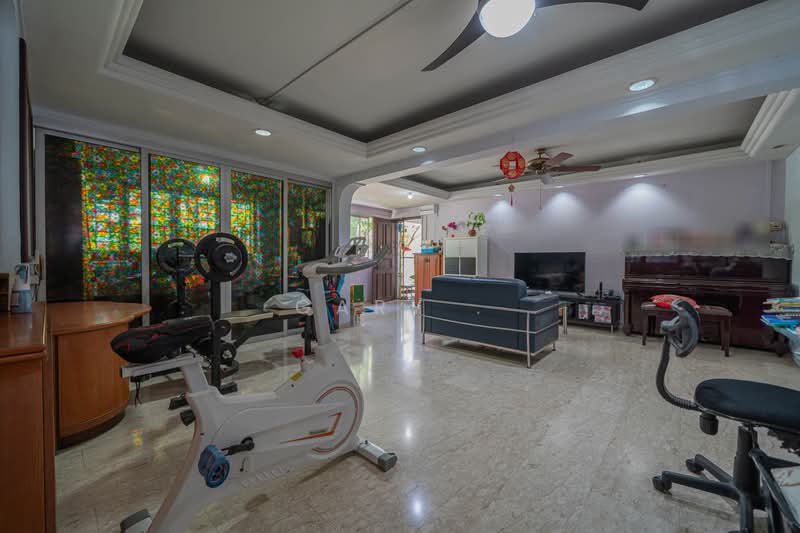 484 Tampines Street 43, 484 Tampines Street 43, 4 Bedrooms, 1,776 sqft, HDB Flat For Sale, by Gary ., 500182915 - Living Room - PropertyGuru.com.sg