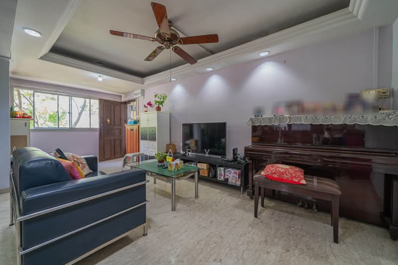 484 Tampines Street 43, 484 Tampines Street 43, 4 Bedrooms, 1,776 sqft, HDB Flat For Sale, by Gary ., 500182915 - Living Room - PropertyGuru.com.sg