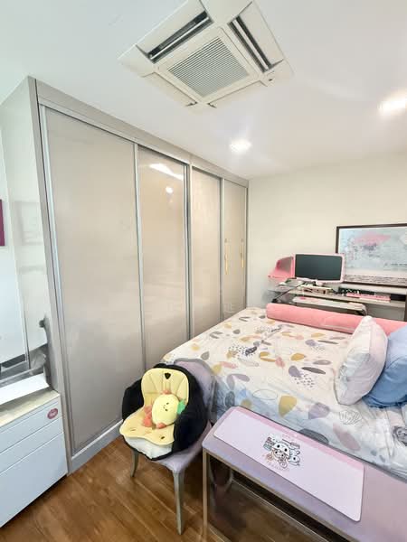 Casa Aroma, 21 Chiku Road, 2 Bedrooms, 1,012 sqft, Apartment For Sale, by Zan Sim (沈瓒延), 500182917 - Bedroom - PropertyGuru.com.sg