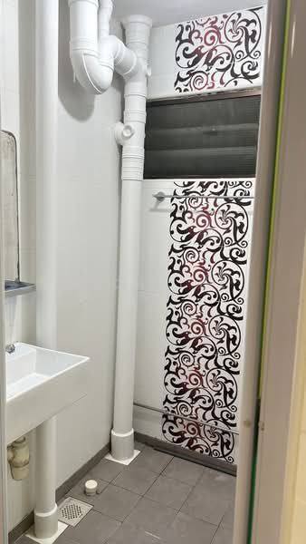 73 Geylang Bahru, 73 Geylang Bahru, Room Rental, 120 sqft, HDB Flat For Rent, by Michelle Koh, 500182939 - Bathroom - PropertyGuru.com.sg