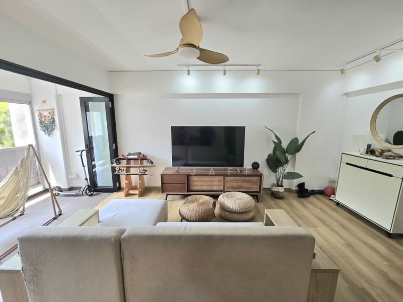 262B Compassvale Street, 262B Compassvale Street, 4 Bedrooms, 1,399 sqft, HDB Flat For Sale, by Affa Jaffar, 500182941 - Living Room - PropertyGuru.com.sg